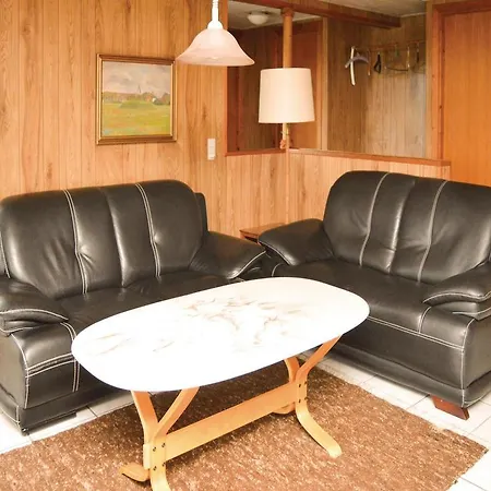 Three-bedroom Holiday In Romo
